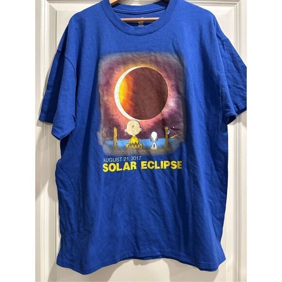 Charlie Brown Eclipse T-shirt size XL - Picture 1 of 2